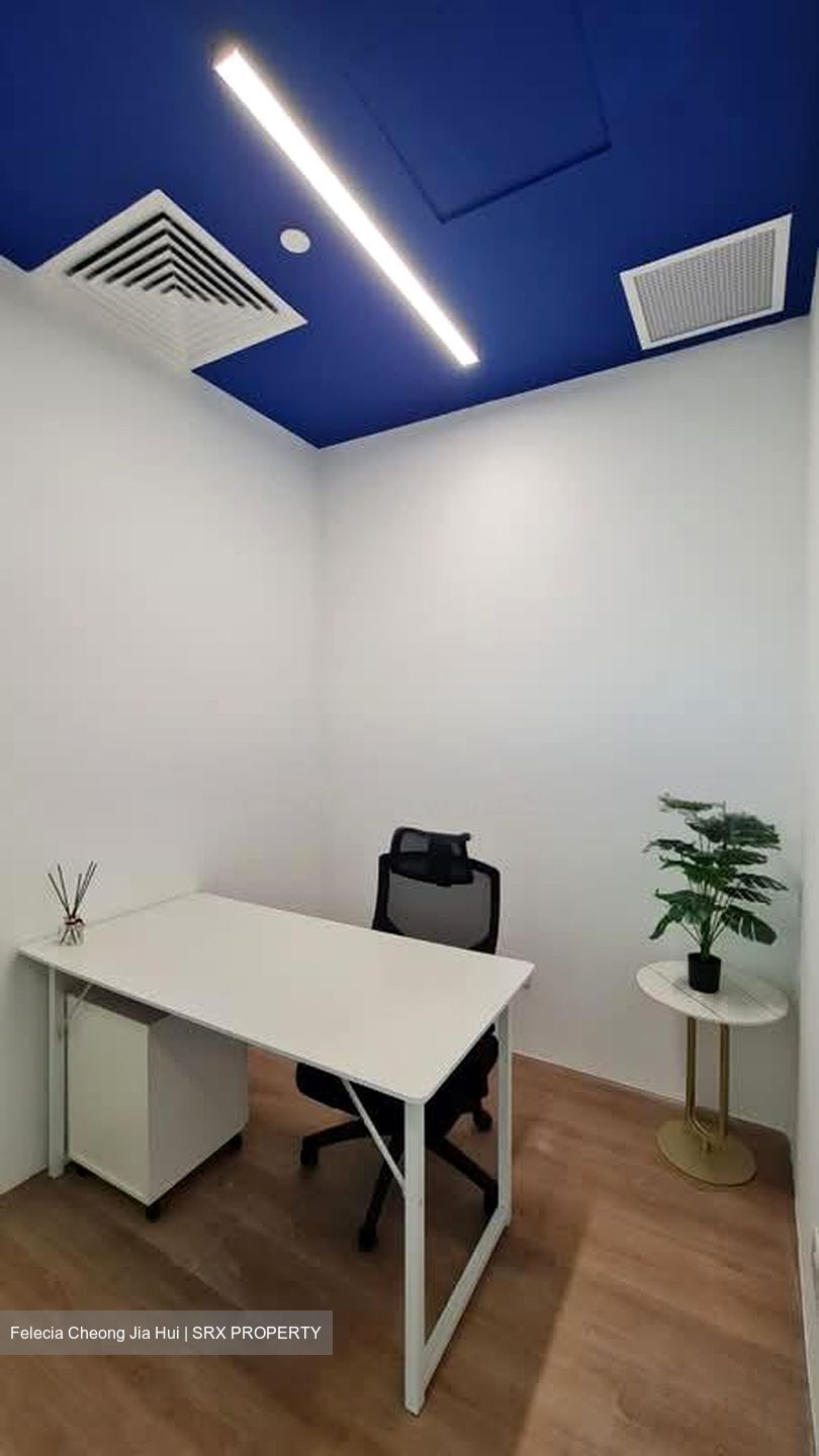 Woods Square (D25), Office #571659161